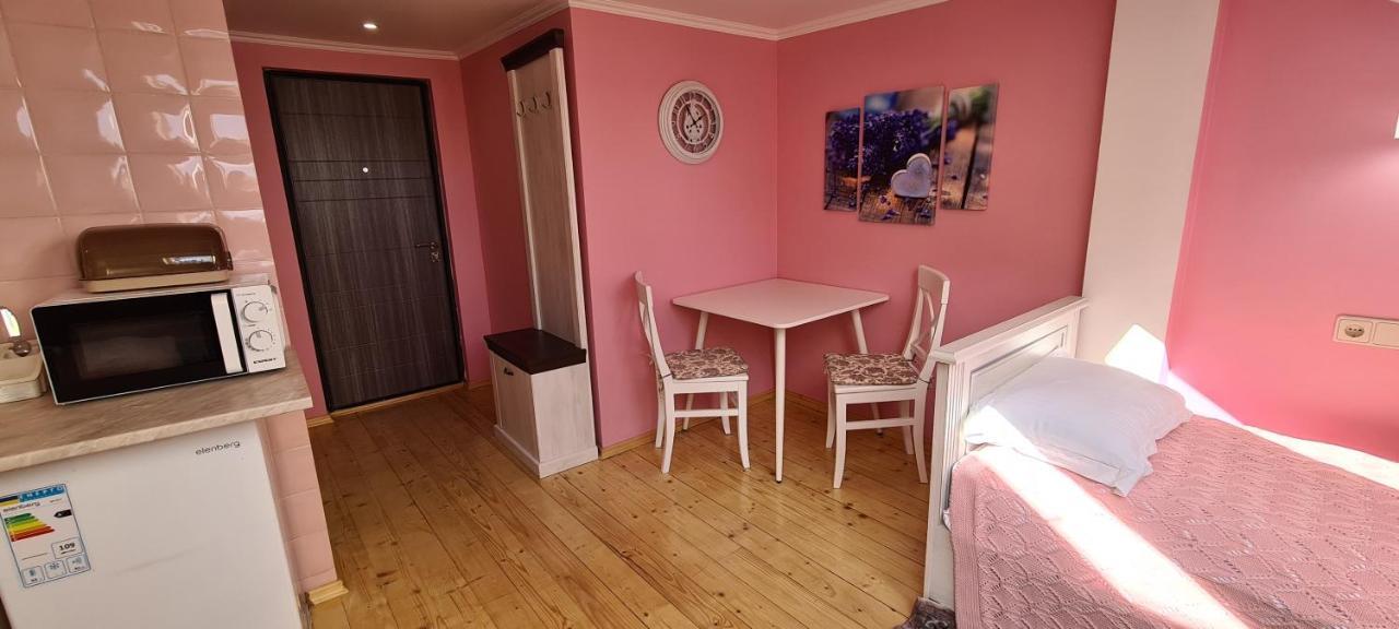 Аpartment For Lady Leilighet Tsjernivtsi Eksteriør bilde